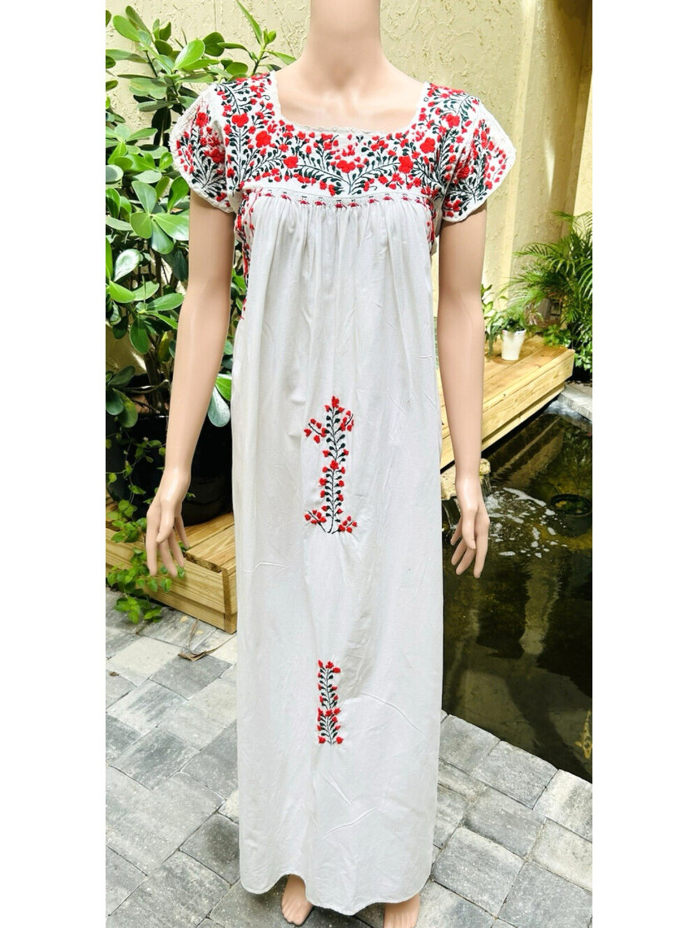 VTG 70s Mexican Oaxacan Floral Embroidered Cotton Maxi Dress Hippie Boho
